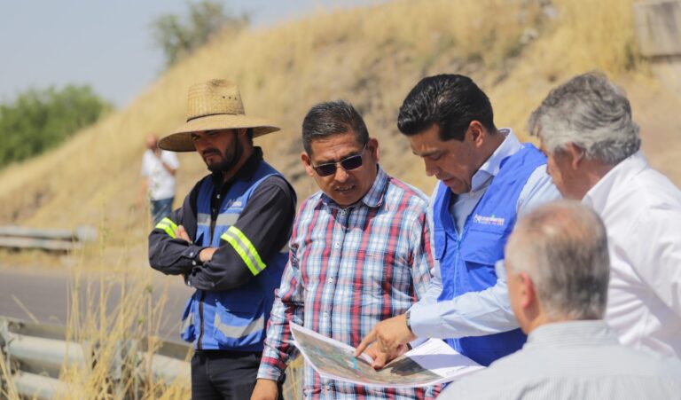 Avanza construcción de línea de conducción en comunidad Santa Cruz de la Presa en Aguascalientes