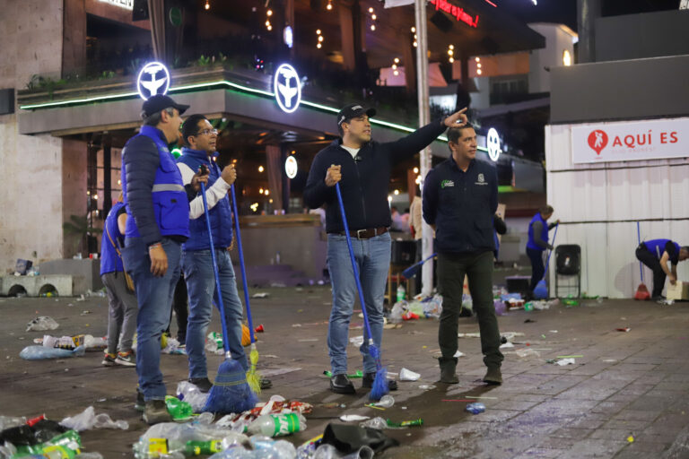 Encabeza Leo Montañez primer mega operativo de limpieza del área ferial