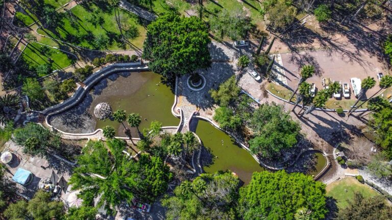 Rehabilitan lago del parque Miguel Hidalgo en el barrio de la Purísima