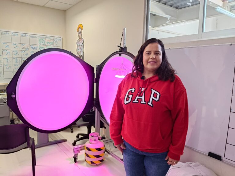Cultivar con luz artificial: una apuesta científica desde Aguascalientes