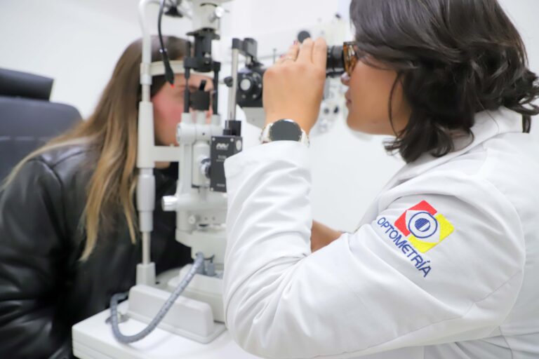 Regla 20-20-20, indispensable para el cuidado de la vista en la era digital