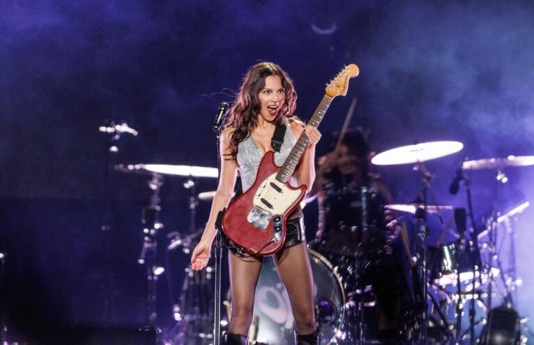 “Este es el concierto más grande que he dado en mi maldita vida”: Olivia Rodrigo en México