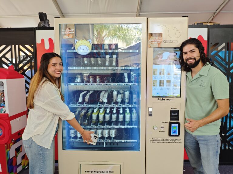 Skin Inc revoluciona la venta de skincare en la FNSM con vending machine propia