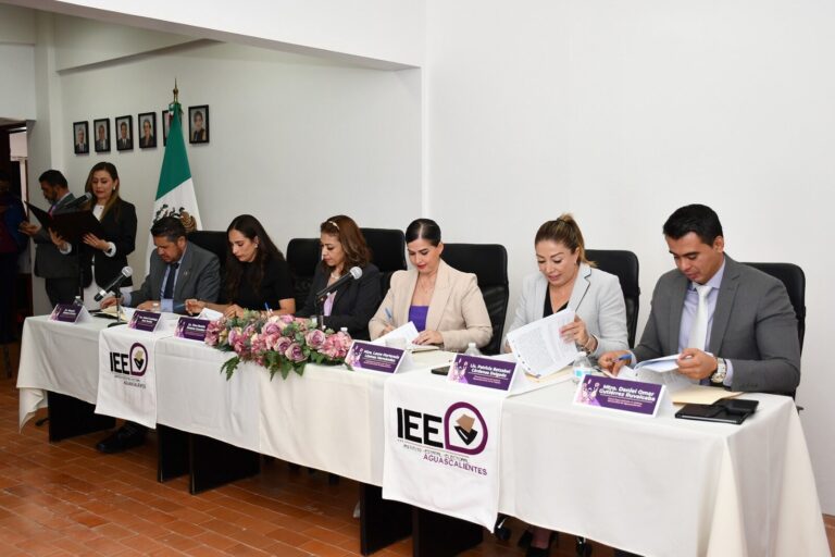 Se comprometen autoridades a atender violencia política contra las mujeres en razón de género