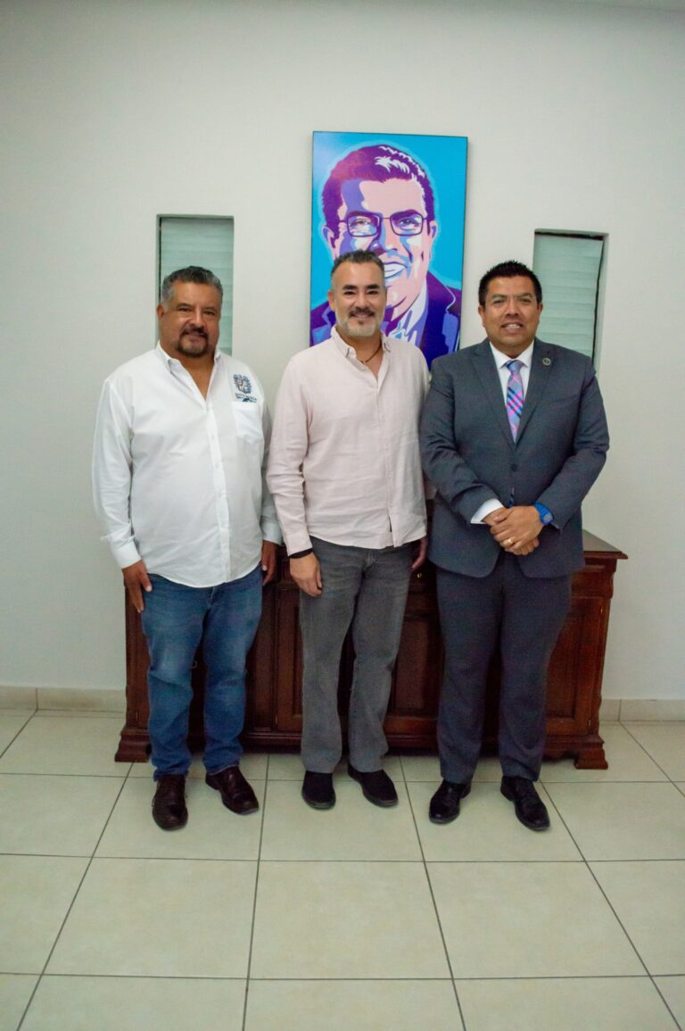 César Medina sostiene reunión con el secretario de Turismo estatal
