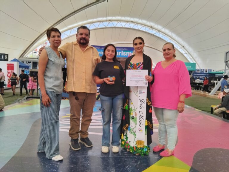 Orgullo jesusmariense en la pasarela de trajes típicos de la FNSM 2025