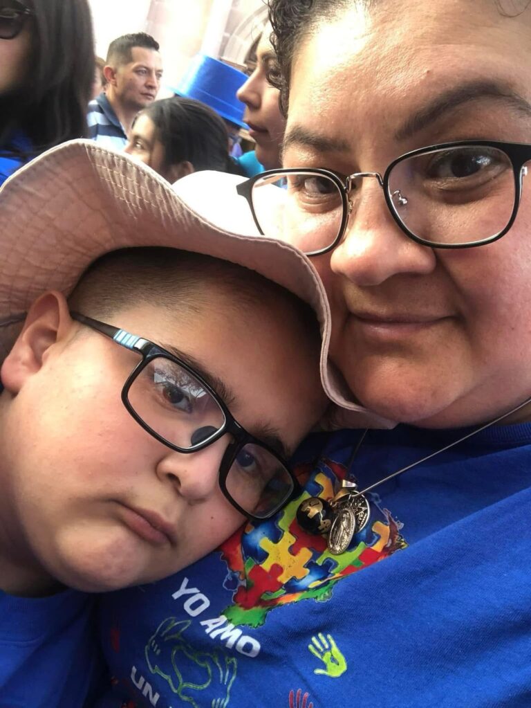 El desafío de criar a un hijo con autismo en México