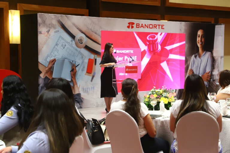 Gobernadora de Aguascalientes reafirma su compromiso con las mujeres emprendedoras