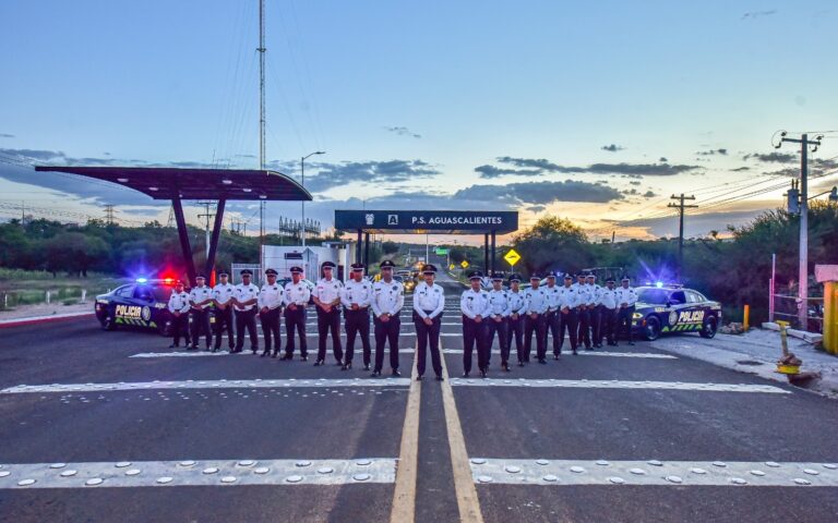 Policía de Carreteras brinda atención y orientación a viajeros