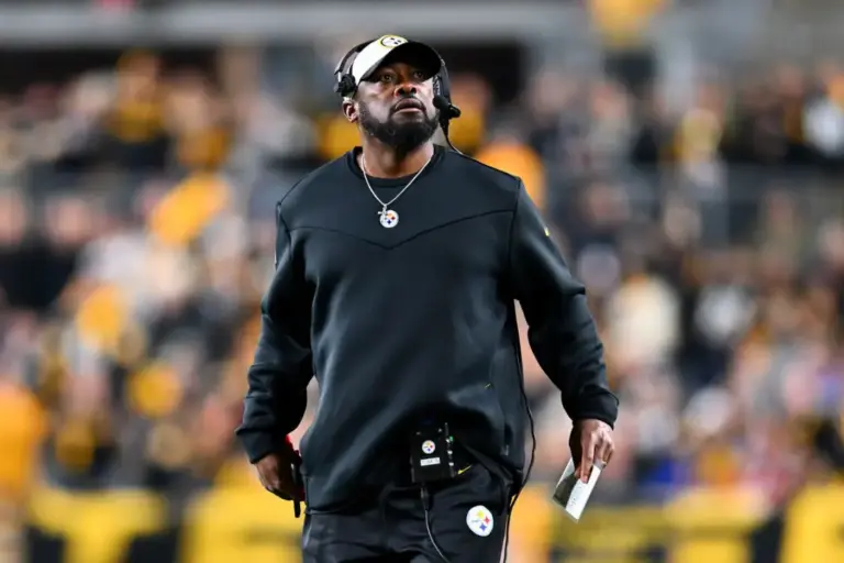 Mike Tomlin es ahora el entrenador con mayor antigüedad