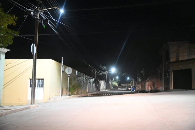 Jesús María mejora alumbrado en Venadero y Tapias Viejas para reforzar seguridad