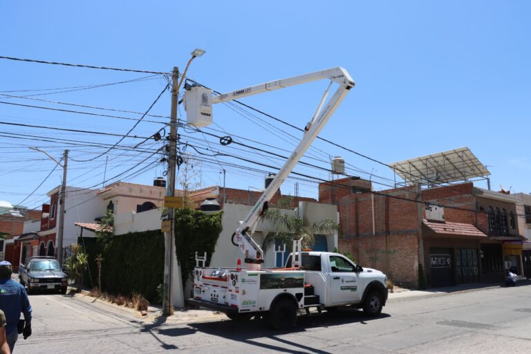 Persisten apagones en el país por falta de infraestructura eléctrica: FECIME 