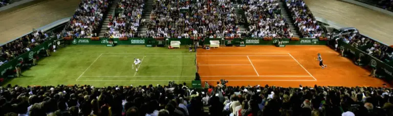 Cuando Nadal y Federer se enfrentaron en una cancha de dos superficies