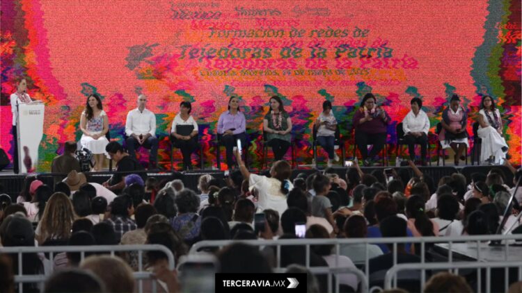 Mujeres interrumpen a Sheinbaum en Cuautla para exigir medidas contra la violencia y exigir seguridad