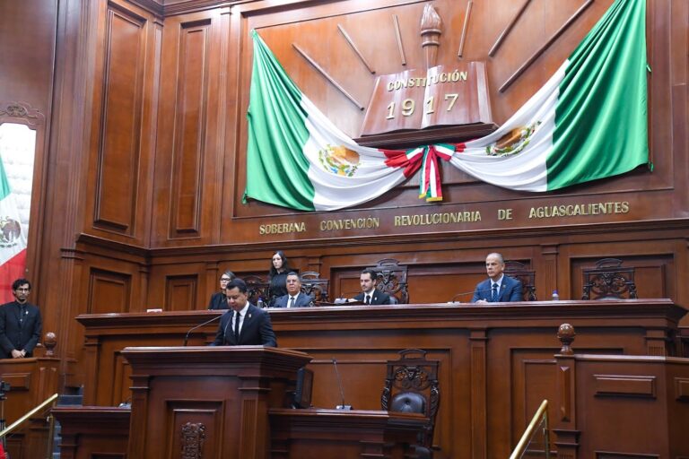 Congreso de Aguascalientes devela letras doradas: “Feria Nacional de San Marcos y sus tradiciones”