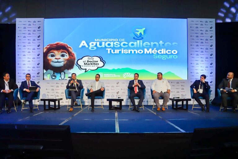 Alcalde participó en Foro nacional de Desarrollo y Competitividad con el proyecto de Turismo Médico en Aguascalientes