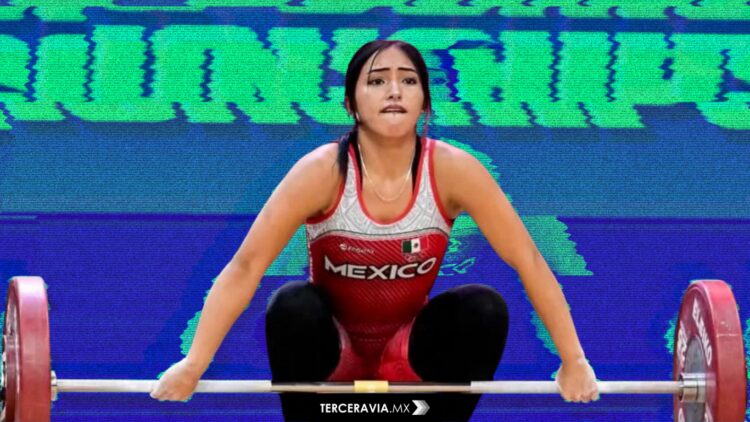 Histórico: la mexicana Kelly López se corona campeona mundial juvenil en levantamiento de pesas en Perú