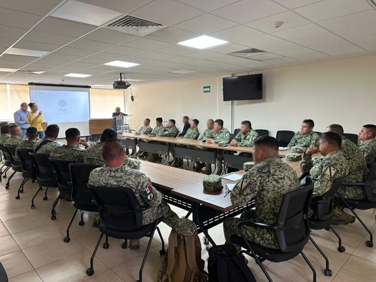 FGR capacita a elementos de la DEFENSA en Aguascalientes