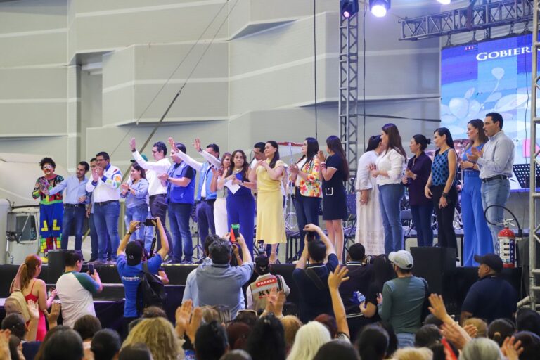 Destaca Teresa Jiménez la importante labor de las madres en el desarrollo de Aguascalientes