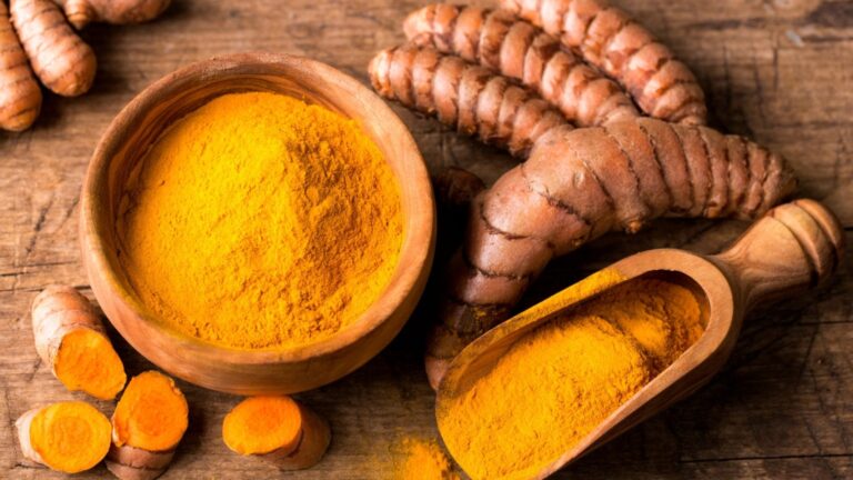 Los grandes beneficios de la cúrcuma: el secreto mejor guardado de la India