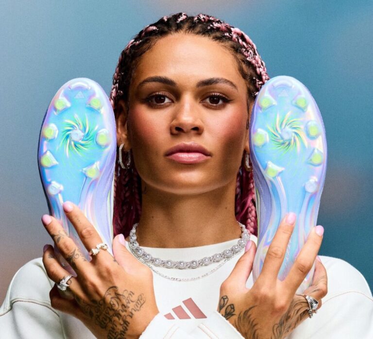 Adidas F50 Sparkfusion: Los primeros tenis de fútbol diseñados para mujeres