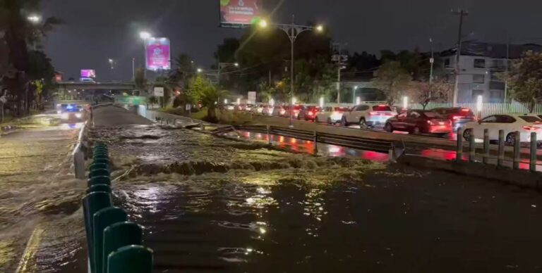 Caos en CDMX por lluvias: Inundaciones, Línea A del Metro suspendida y se cae fachada en la Roma