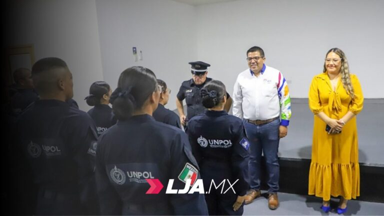 Visita César Medina a próximos policías de Jesús María