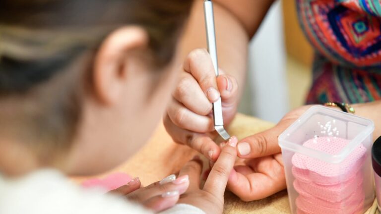 Inscripciones abiertas para que mujeres aprendan oficios gratis en el DIF en Aguascalientes