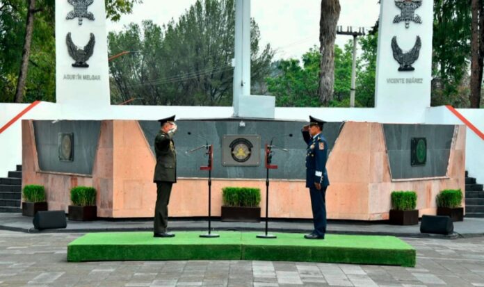 El General Román Carmona Landa rinde protesta como nuevo Comandante de la Fuerza Aérea Mexicana