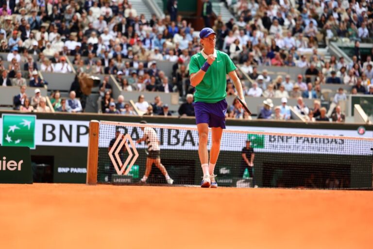 Jannik Sinner: El número uno abrazó la derrota en Roland Garros 2025