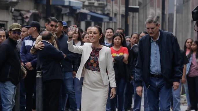 Sheinbaum vota en elección judicial; tardó 12 minutos