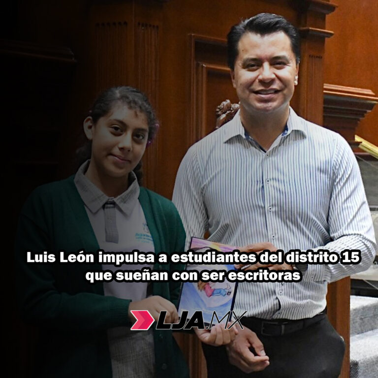 Luis León impulsa a estudiantes del distrito 15 que sueñan con ser escritoras en Aguascalientes