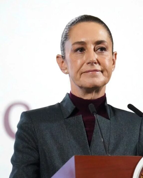 Continúan los efectos del huracán Erick con lluvias y vientos en Oaxaca y Guerrero, sin pérdidas humanas