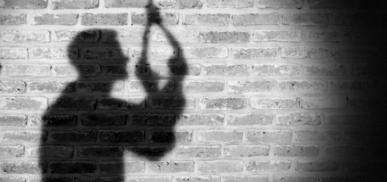 Aumenta el número de suicidios en médicos, el “burnout” sería la causa