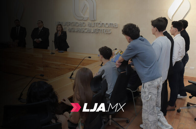 Estudiantes de bachillerato representan a la UAA en los Juegos CONADEMS