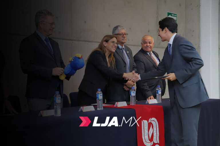 Nuevos Maestros en Impuestos: Egresa la generación 2023-2025 de la UAA