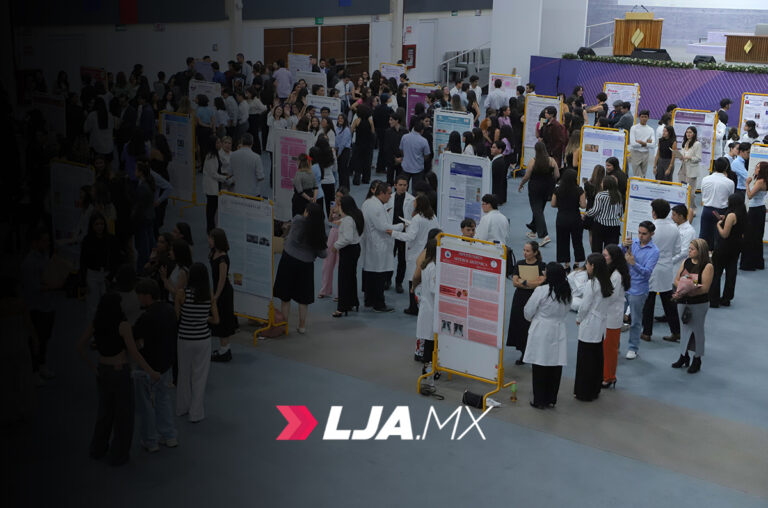 Más de 350 estudiantes de la UAA participan en muestra de carteles científicos
