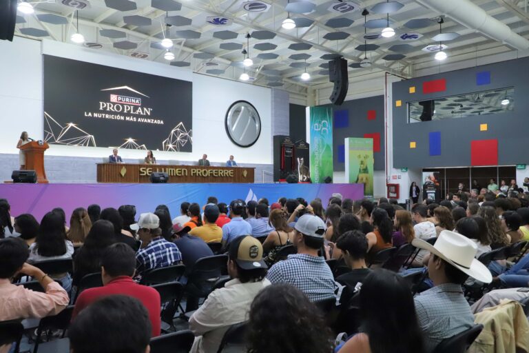 UAA, Purina y Pro Plan firman alianza