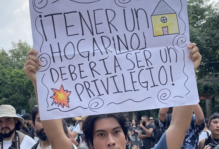 “Gentrificación no es progreso, es despojo”: así fue la primera marcha contra la gentrificación en CDMX