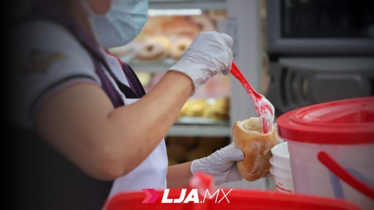 Fiesta y sabor en el primer festival del bolillo con crema en Jesús María