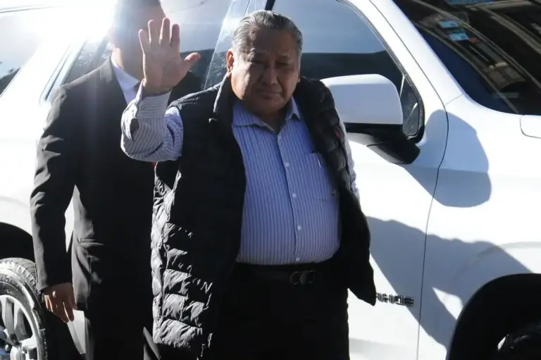 Renuncia fiscal del caso Ayotzinapa por criticas y demandas familiares