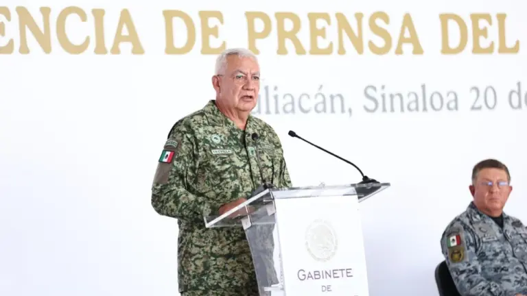 Niega Sedena presencia del CJNG en Sinaloa; asegura que mantas buscan generar confusión