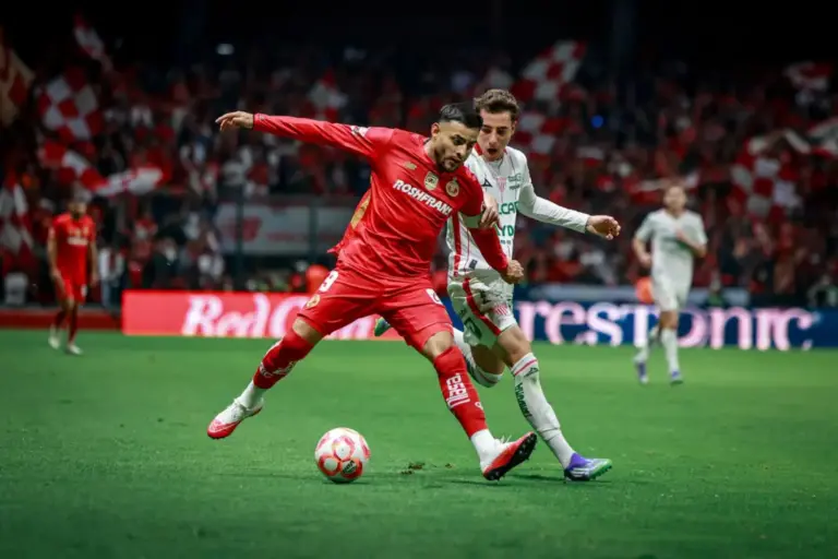 Fernando Gago y el Necaxa: Un debut amargo en el Apertura 2025