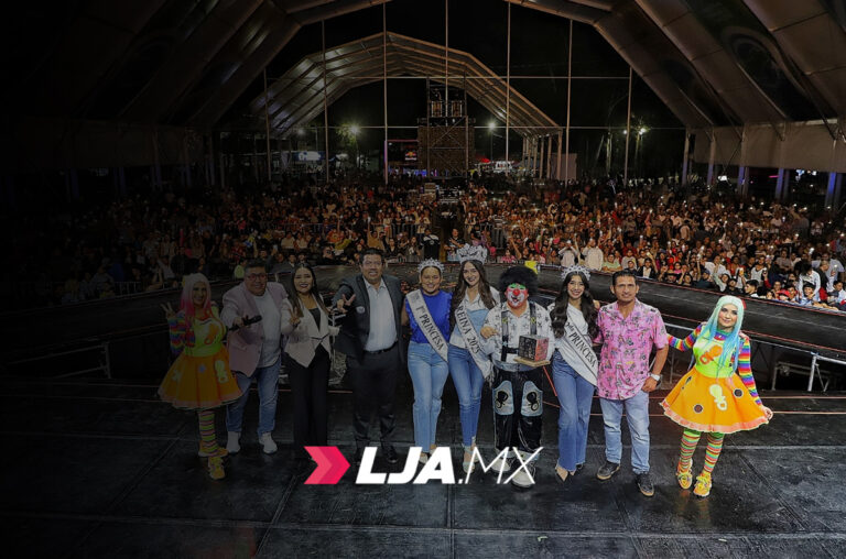 La comedia conquistó el Foro Tecate en Jesús María