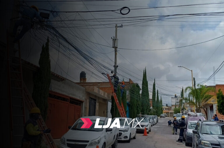 Municipio de Aguascalientes continúa operativo para retiro de cables en desuso
