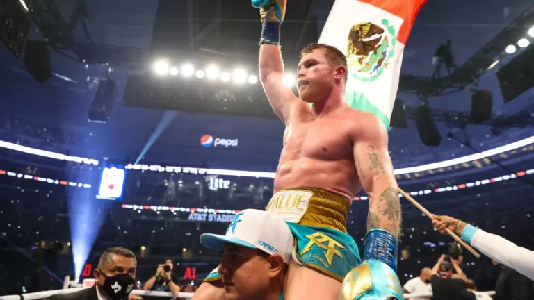 Canelo Álvarez: El rey del boxeo mexicano