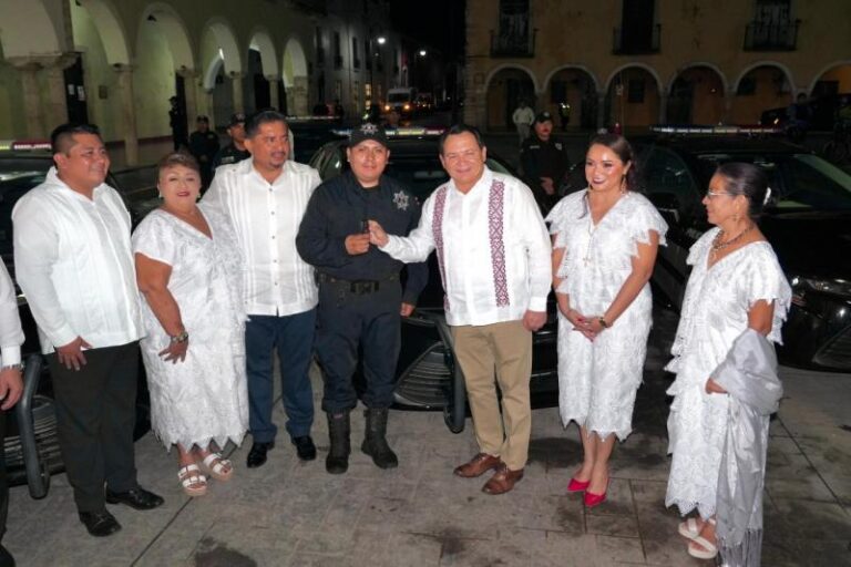 Refuerzan seguridad en Valladolid, Yucatán con 30 nuevos vehículos policiales