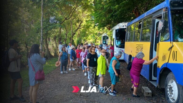 DIF Estatal celebra a abuelitos con actividades especiales 