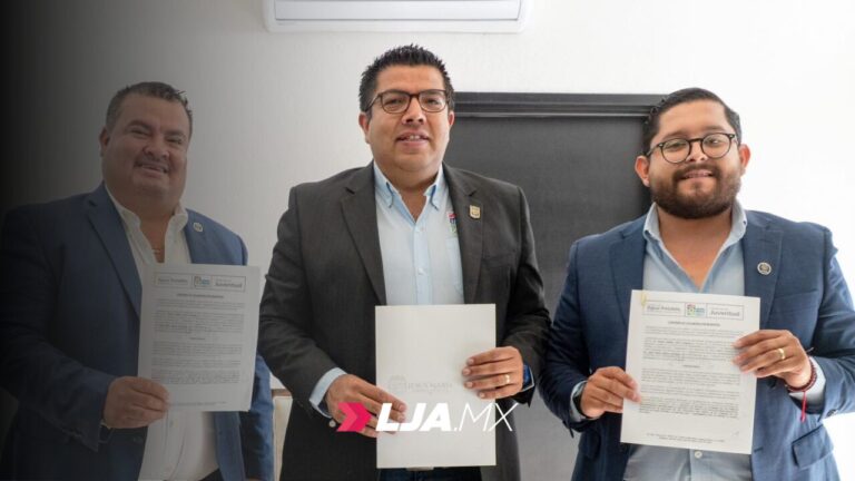 Estudiantes de excelencia en Jesús María reciben descuento en pago de agua