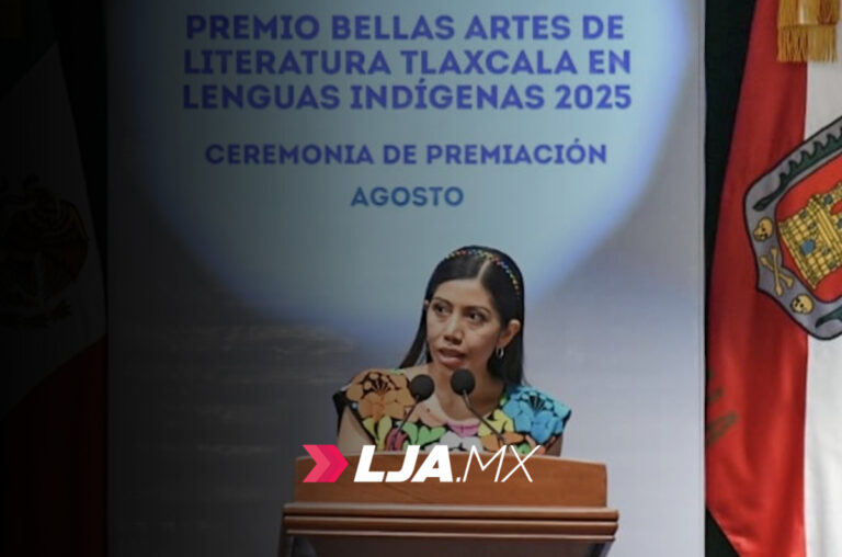 Andrea Lorenzo Gómez recibe el Premio Tlaxcala en Lenguas Indígenas 2025